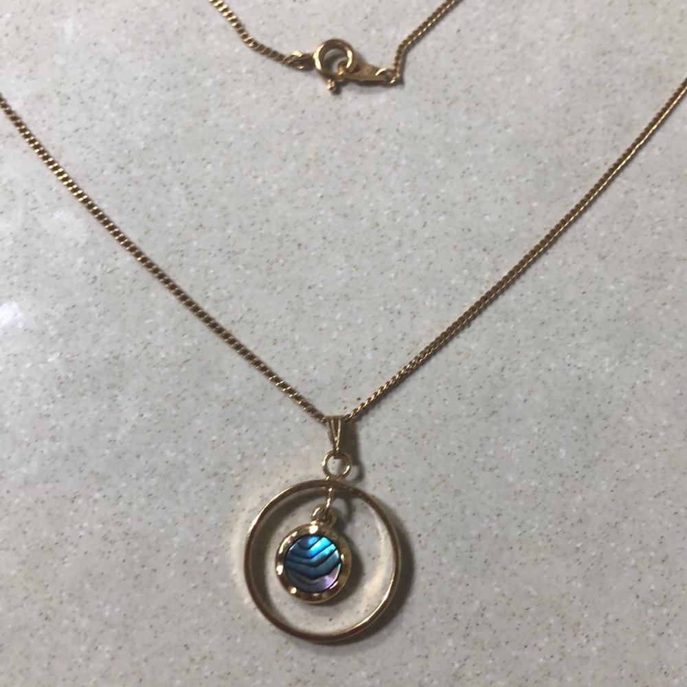 Abalone Shell Jewelry Set - Picture 3 of 6